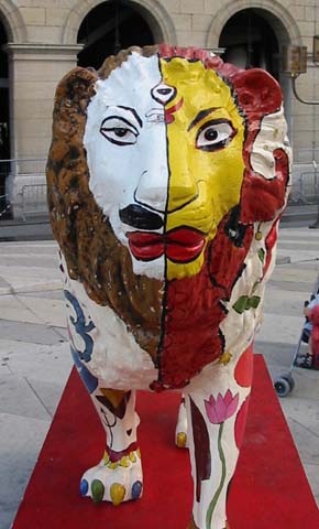 N°02, détail 4 
 - Madsu BASU - Place Pradel - Lyon 1er