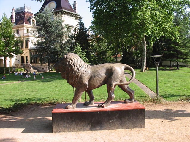 N°32, vue 2 
 - Siriki SY - Parc de lInstitut Lumière (Rue du 1er Film) - Lyon 8e