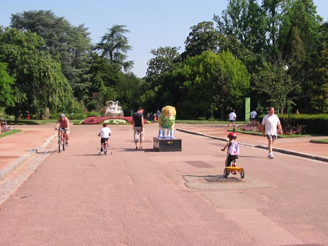 N°43, vue 1 
 - Sylvie MARGOT - Parc de la Tte dOr (Porte du lycée) - Lyon 6e
