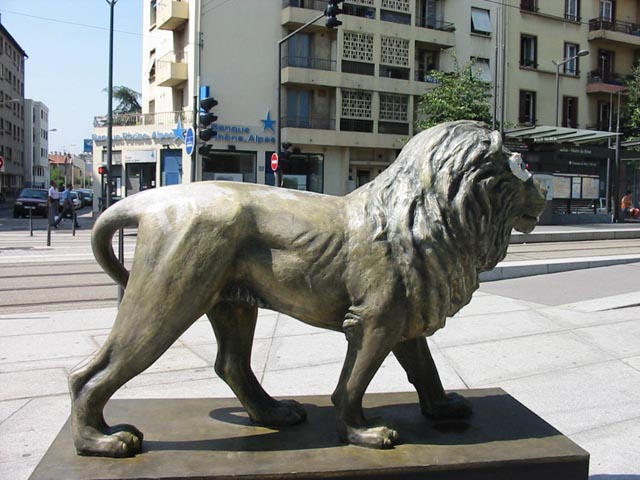 N°56, vue 1 
 - Clarence STIERNET - Place du Bachut - Lyon 8e

